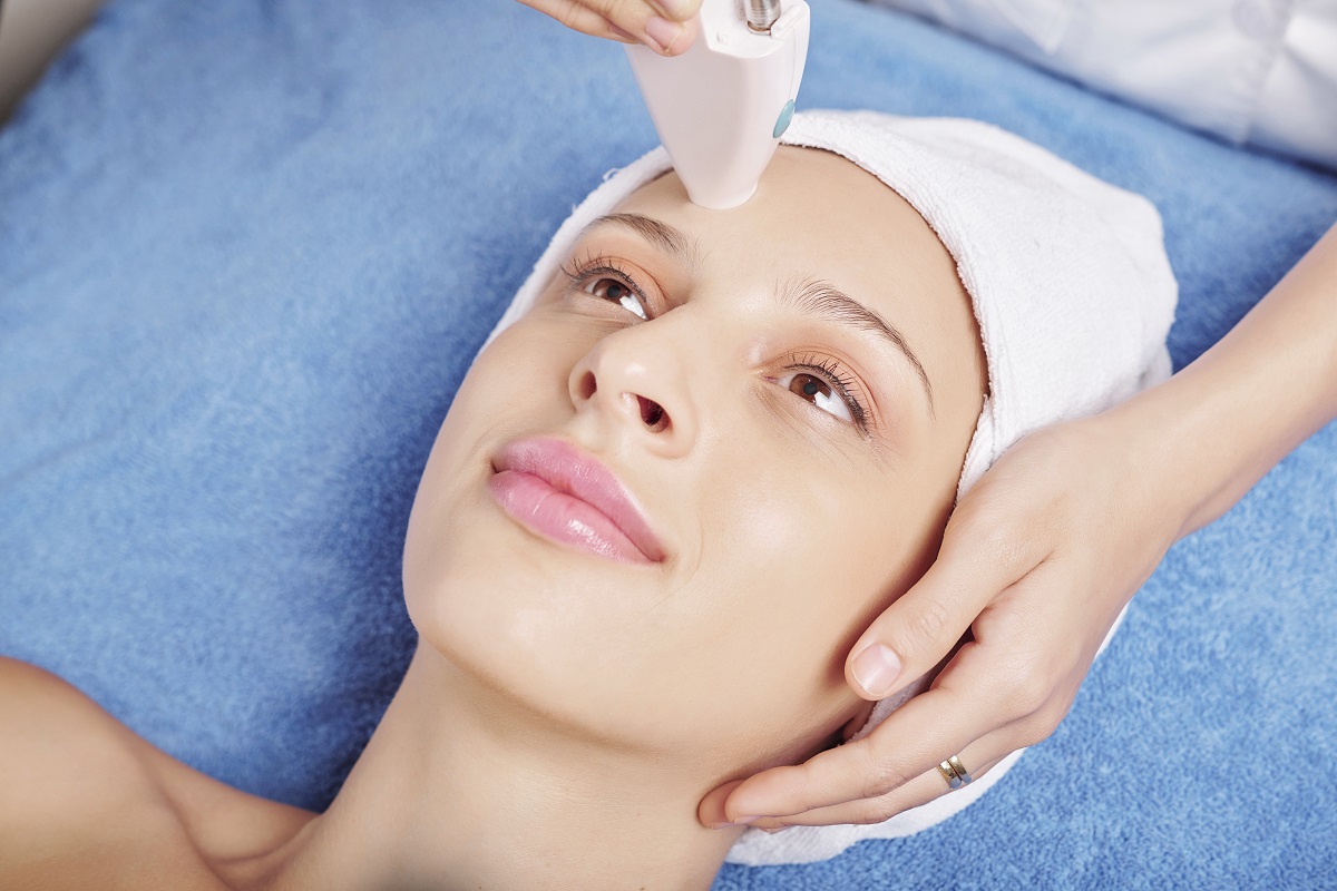 laser facial treatment clean skin