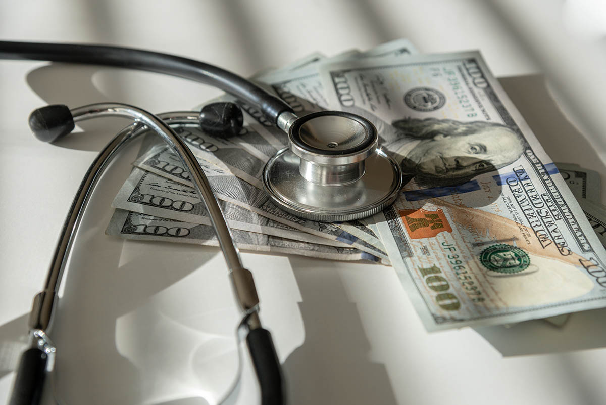 dollar banknotes cost for tummy tuck